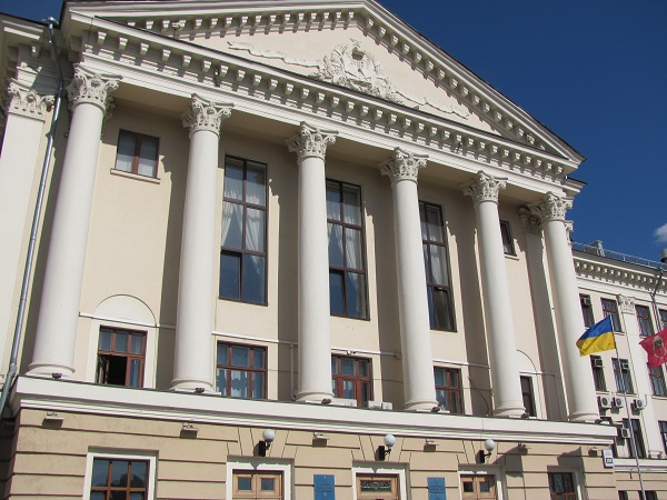 Запорожская власть подлатает свою крышу за треть  миллиона гривен
