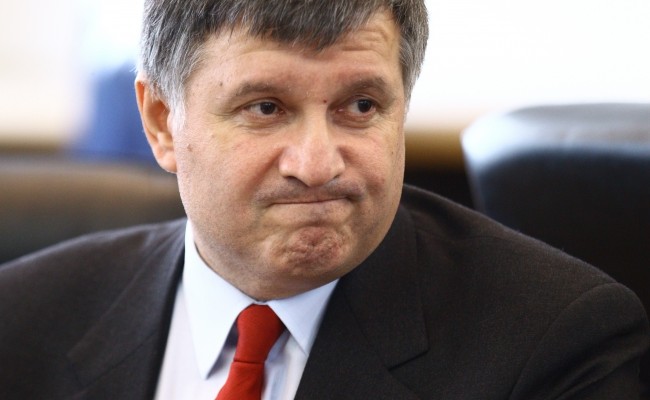 В Верховной раде начали собирать подписи за отставку министра МВД Авакова