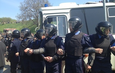 На коммунистическом митинге в Киеве задержано 15 человек