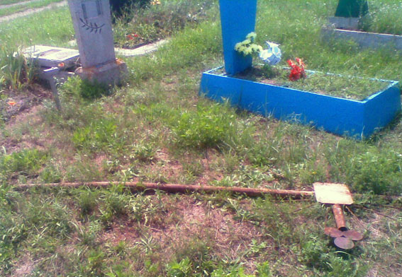 В Запорожской области рецидивист зарабатывал на грабеже кладбищ