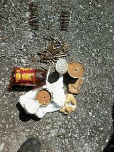 В Коммунарском районе обнаружен очередной тайник с боеприпасами