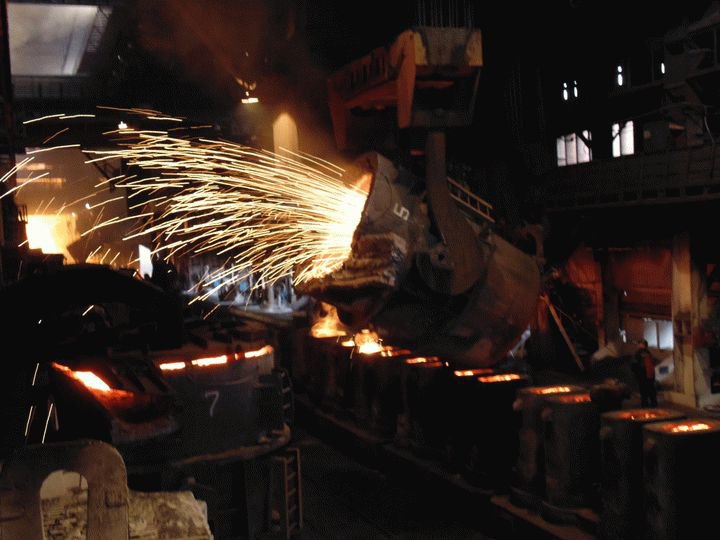 День в истории: 21 сентября на запорожском заводе выплавили первый ковш стали