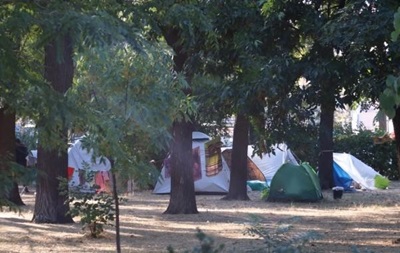 В Одессе беженцы из Луганской области развернули палаточный лагерь