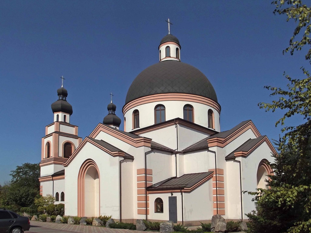 День в истории: 2 октября в Запорожском Католическом храме начали проводить Службы