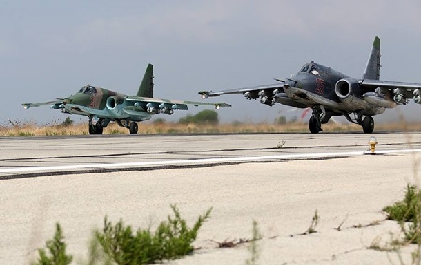 Военные России показали новые авиаудары в Сирии