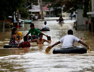 На Филиппинах мощный тайфун унес жизни 14 человек