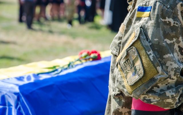 Под Запорожьем похоронили 6 неопознанных солдат
