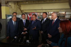 Киевские депутаты побывали на запорожском долгострое