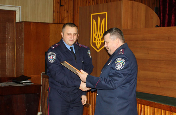 Запорожские патрульные получили удостоверение УБД