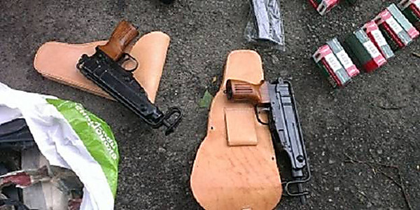У двух жителей Запорожской области изъяли оружие