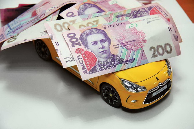 Запорожские владельцы элитных машин заплатили почти 7 миллионов гривен налога