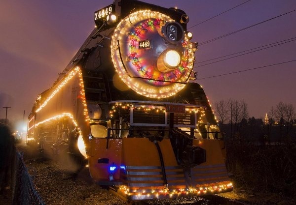На новогодние праздники пущен дополнительный поезд Запорожье – Львов