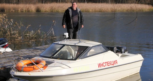 Инспектора ГАИ и рыбинспекции изъяли у жителя Запорожья 300 килограммов мотыля