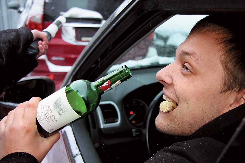 За сутки полиция выявила 10 пьяных водителей
