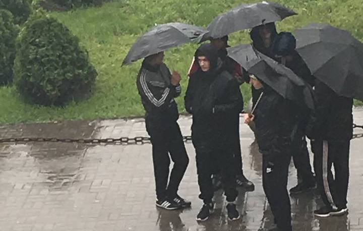 На те же грабли: «Батьківщина» и «Укроп» снова вывели студентов на митинг