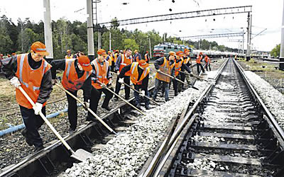 Приднепровская железная дорога потратила почти 30 млн грн на ремонт путей