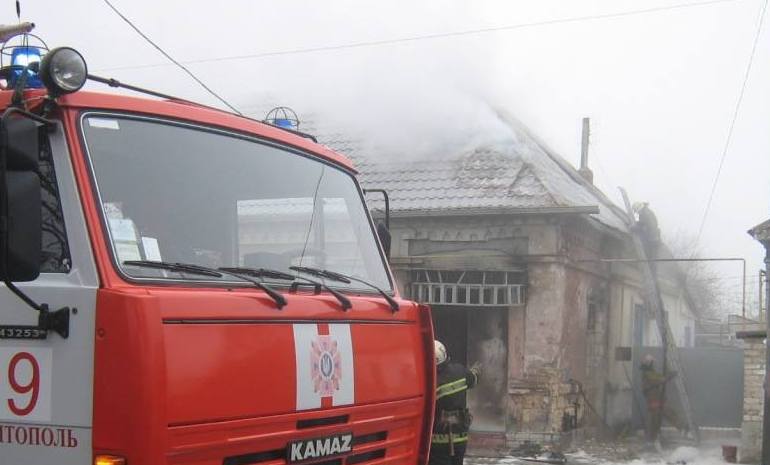 В Кушугуме произошел масштабный пожар – горел частный дом