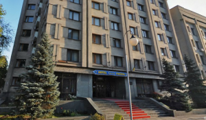 Депутаты не захотели увольнять директора отеля «Украина»