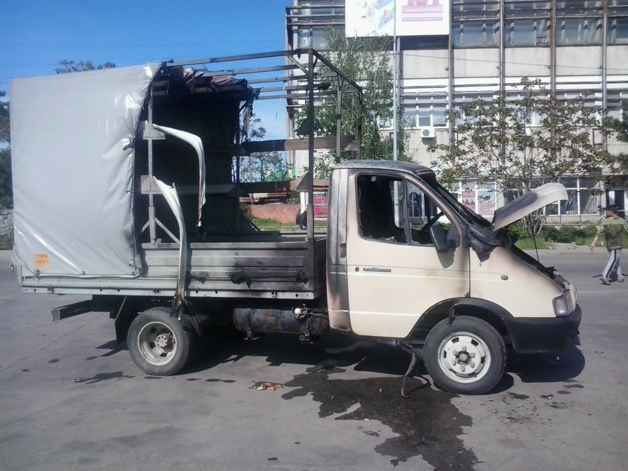 В Запорожской области на трассе загорелся автомобиль
