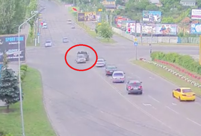 В сети появилось видео ДТП с участием BMW X5