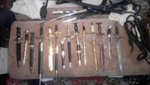 В Бердянске полиция изъяла у коллекционера арсенал оружия