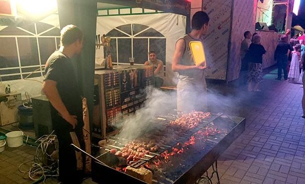 Журналисты Бердянска раскритиковали фестивали уличной еды