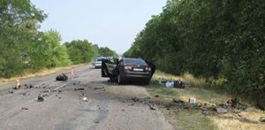 В Запорожской области произошло лобовое столкновение двух легковушек - есть погибшие
