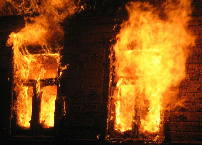 В запорожском селе сгорела летняя кухня