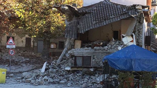 В центре Италии прошло землетресение, которое привело к серьезным разрушениям