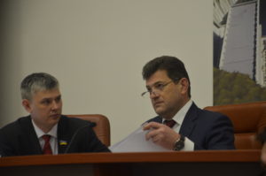 Владимир Буряк открыл одиннадцатую сессию городского совета