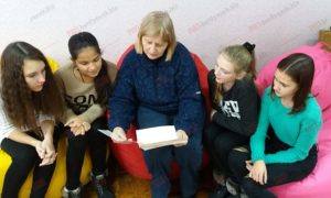 В Запорожской области школьники получили письмо от королевы Великобритании