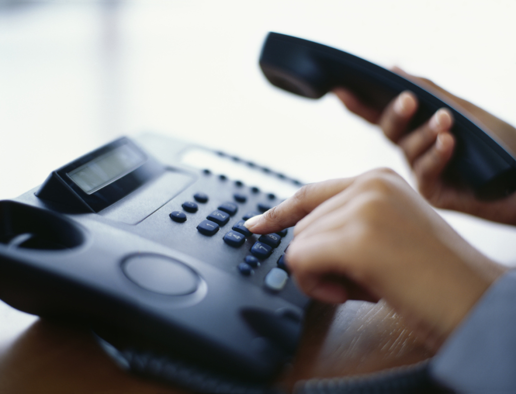 Куда запорожцы могут позвонить с вопросами по поводу оплаты за отопление: телефоны