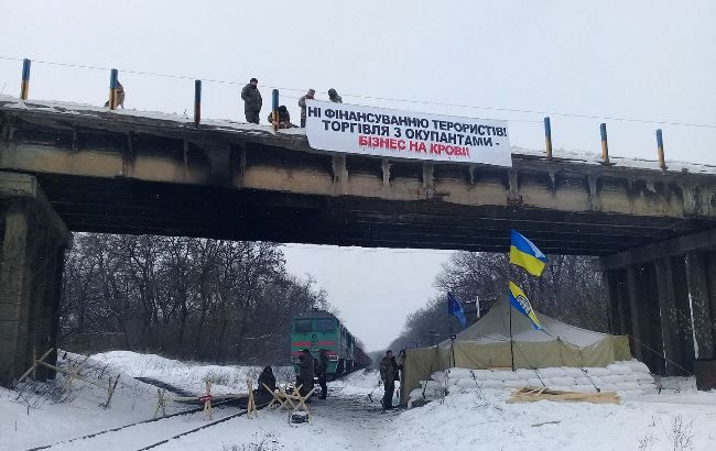 В НКРЭКУ рассказали, чем грозит блокада Донбасса