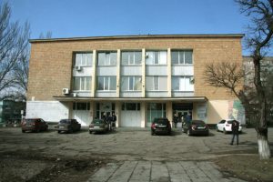 Депутаты областного совета утверждают, что в «Запорожском областном центре молодежи» вместо студентов поселились предприниматели