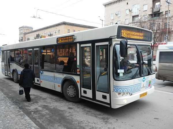 В Запорожье из автобуса выбросили пенсионера - ФОТО