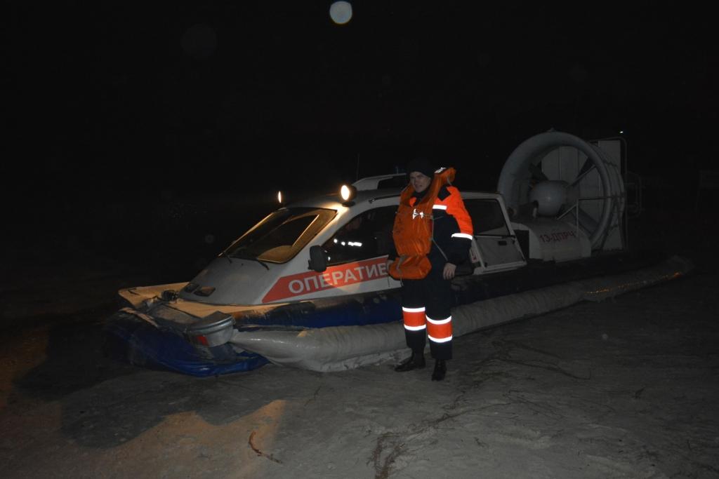 На Каховском водохранилище спасли двух рыбаков - ФОТО