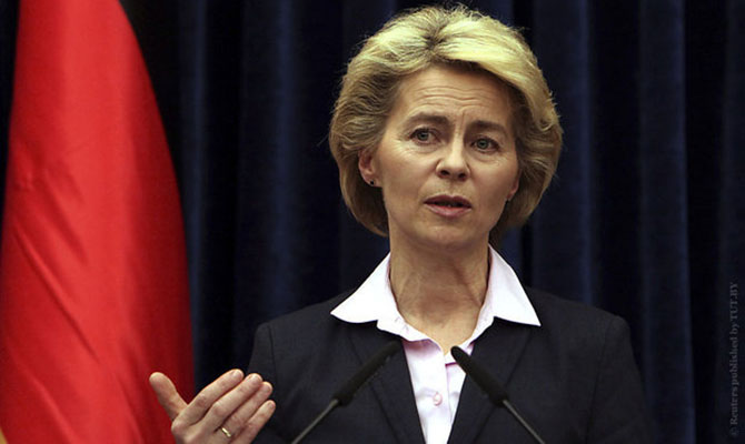 Министр обороны Германии опровергла обвинения Трампа о долгах перед НАТО