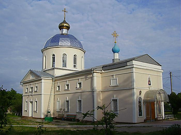 Посягнул на святое: житель Запорожской области ночью обокрал церковь