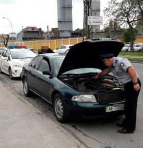 В Запорожье задержали Audi A4 с поддельными документами - ФОТО