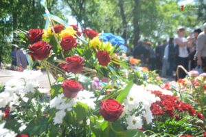 В Запорожье прошел митинг-реквием ко Дню памяти и примирения - ФОТО