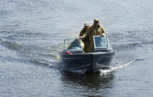 Запорожский рыбоохранный патруль за первые сутки работы зафиксировал 22 нарушения - ФОТО