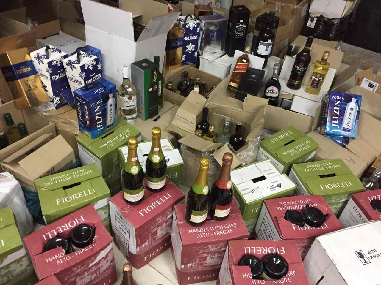 Конфискат алкоголя: запорожские фискалы изъяли из незаконного оборота подакцизной продукции на 9,6 миллиона гривен