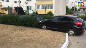 В Запорожской области пьяный водитель такси устроил ДТП и пытался скрыться с места аварии - ФОТО, ВИДЕО