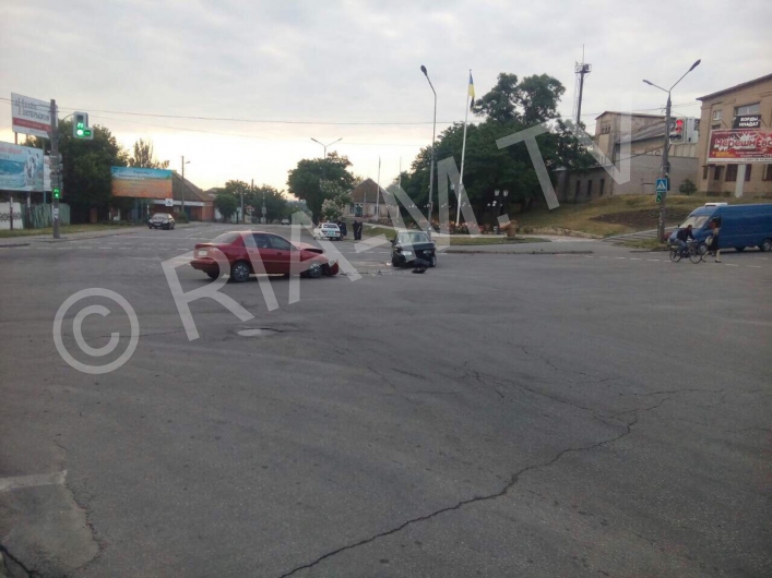 В Запорожской области в ДТП разбились два автомобиля - ФОТО