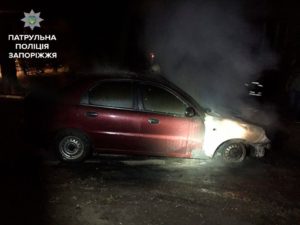 В Запорожье ночью сгорел очередной автомобиль - ФОТО