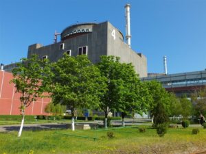 Один из энергоблоков Запорожской АЭС отключили от сети