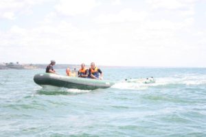 В Запорожской области троих подростков унесло в море