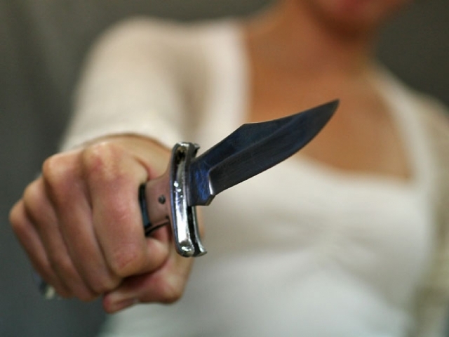 В Запорожской области женщина изрезала ножом своего возлюбленного