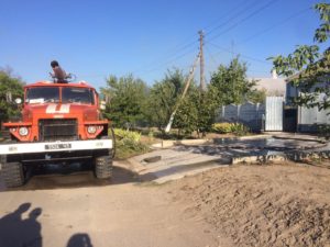 В Запорожской области горели надворные постройки - ФОТО