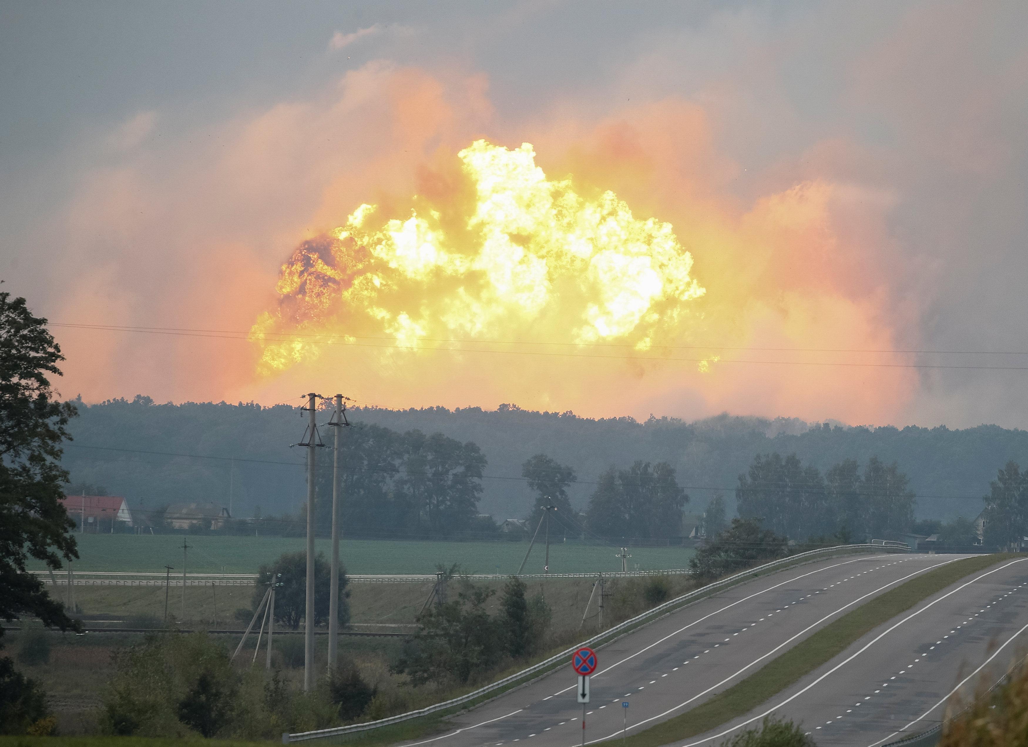 Из-за взрывов на Винничине на складах боеприпасов в Запорожской области усилили меры безопасности